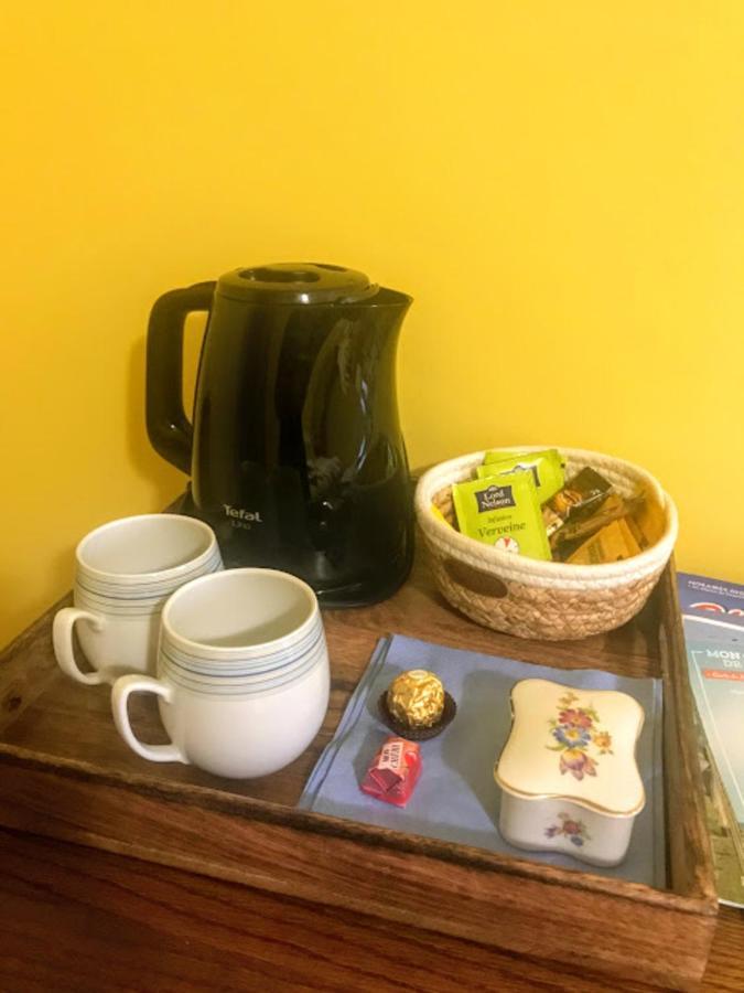 La Tour Cachee Bed & Breakfast Mortain-Bocage ภายนอก รูปภาพ
