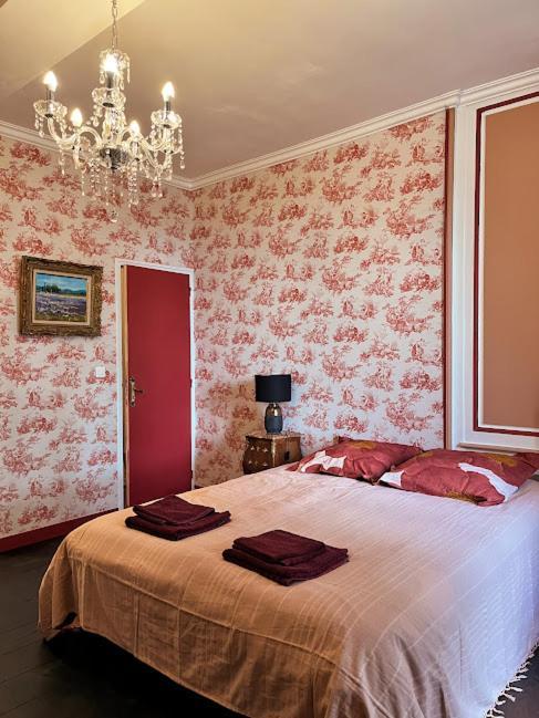 La Tour Cachee Bed & Breakfast Mortain-Bocage ภายนอก รูปภาพ