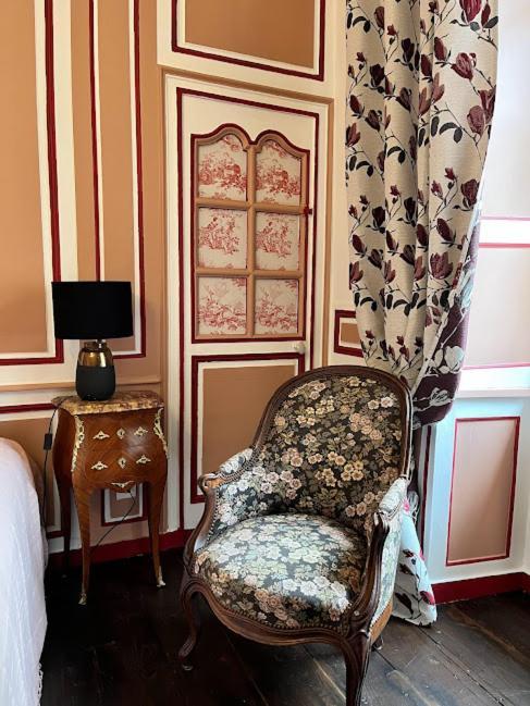 La Tour Cachee Bed & Breakfast Mortain-Bocage ภายนอก รูปภาพ