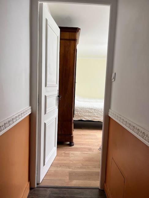 La Tour Cachee Bed & Breakfast Mortain-Bocage ภายนอก รูปภาพ